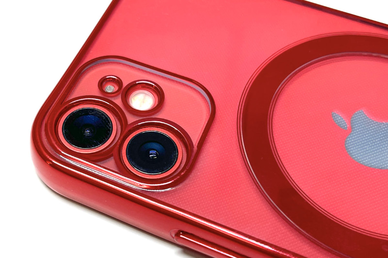 今時的スマートフォンのカメラは高性能。これはiPhone 12 miniだが、デジタルカメラとして十分に役立てられる性能がある。