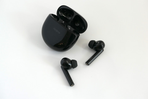 アクティブノイキャン搭載で1万3800円はお買い得！ 「realme Buds Air