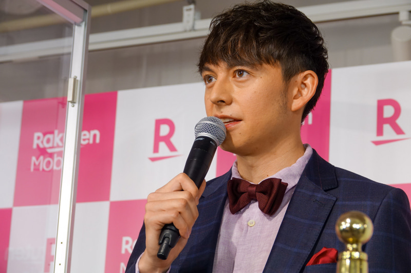 六本木が地元と語るハリー杉山は楽天モバイル新店舗のオープンでこれからの期待感を語った