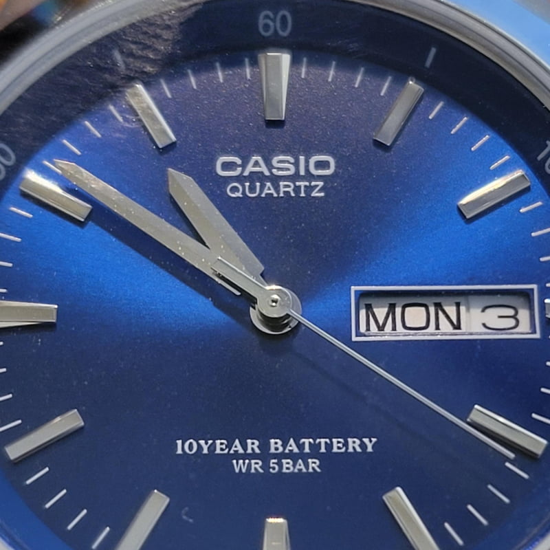 こだわりの英字フォントを採用したカレンダー（英語表記）