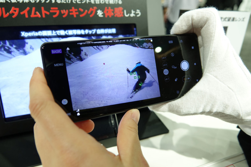 追跡してオートフォーカスする「リアルタイムトラッキング」機能