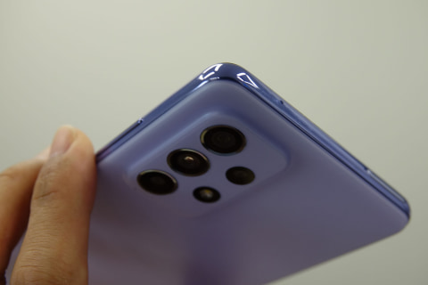 ドコモ「Galaxy A52 5G SC-53B」を発売――64MPを含めた4眼カメラ、120Hz