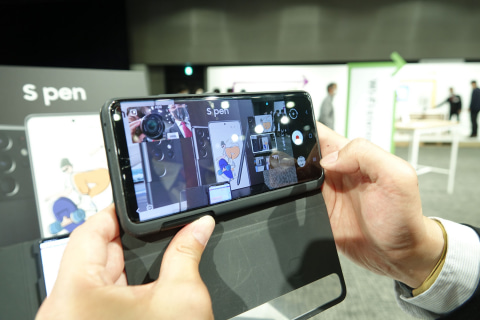 カメラ機能が魅力のドコモ「Galaxy S21 5G」と「Galaxy S21 Ultra 5G