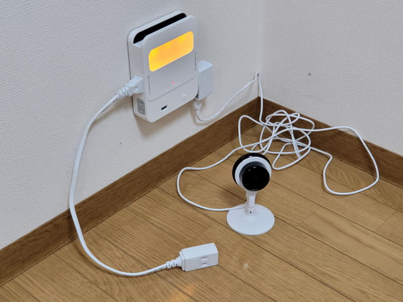 たこ足イメージをやってみた。しっかり過ぎてプラグを抜くには両手が必須だ