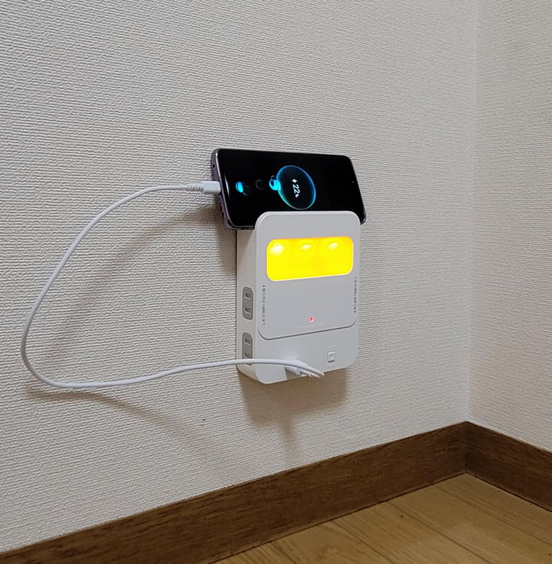 壁面コンセント拡張キット「Econnection」の寝室用モデル