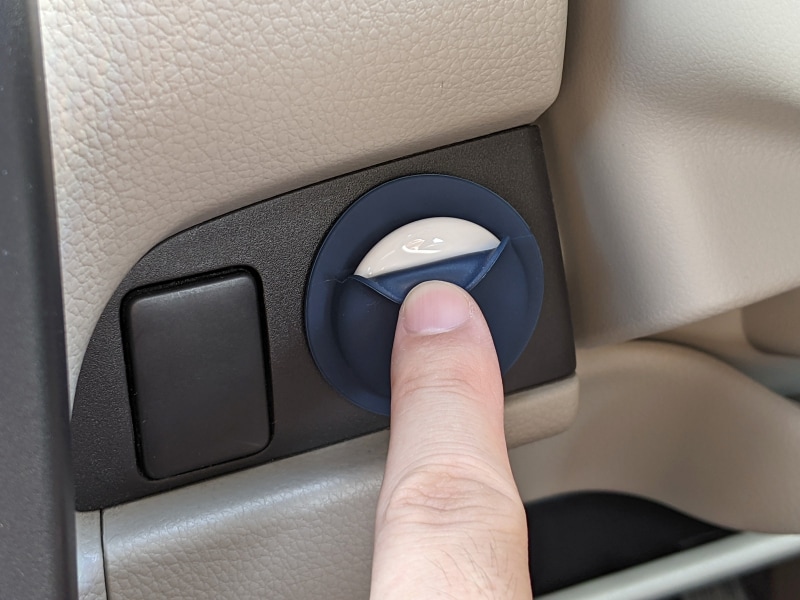 AirTagの表面を完全に覆っているため、音はやや聞こえづらくなる