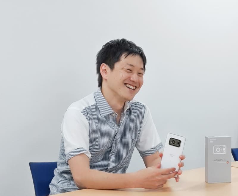 通信事業本部 パーソナル通信事業部 商品企画部 係長 田中陽平氏