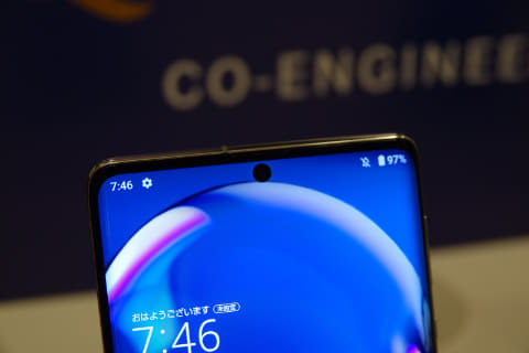 AQUOS R6」の開発秘話を聞く――1インチセンサーのカメラ以外にも