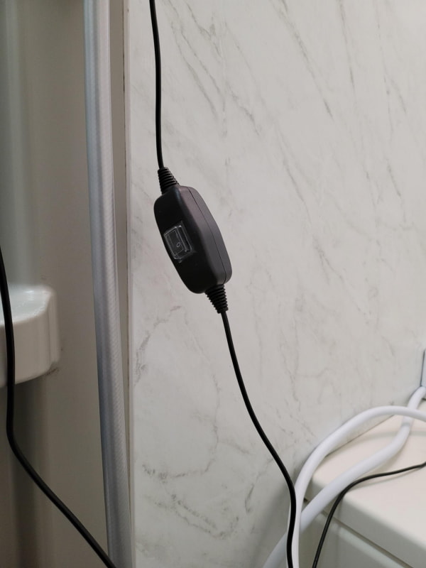 電源オン・オフスイッチはバスタブに入った状態で操作できる距離に置く