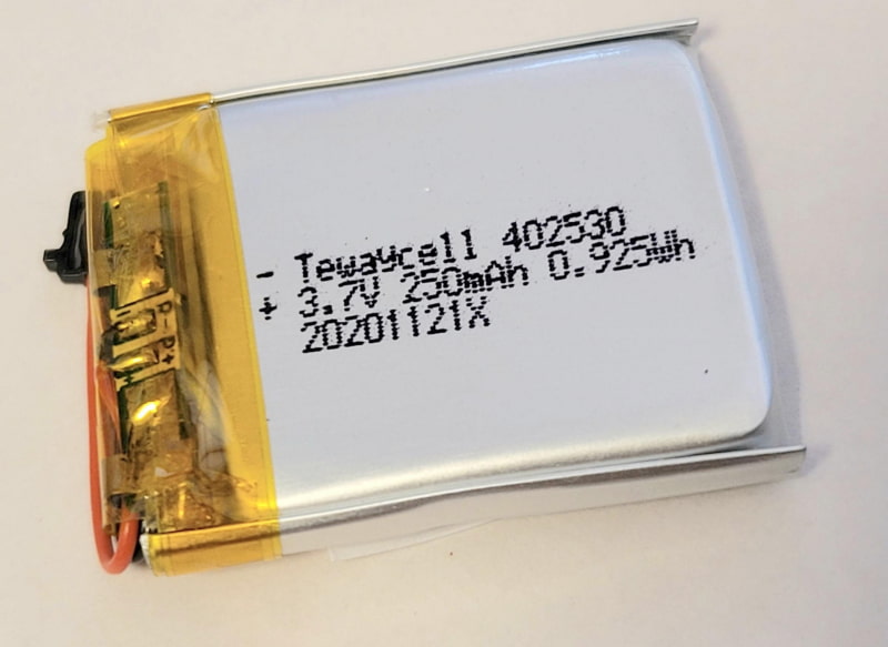 本物を拡大して見ると確かにクリアファイルを作りたくなる感じだ