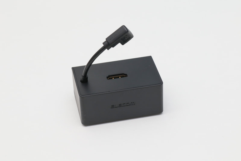 本体からケーブルが出ている