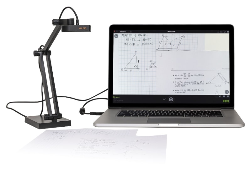 基本的には、机上に置いた書類などをPCに取り込むための書画カメラだ
