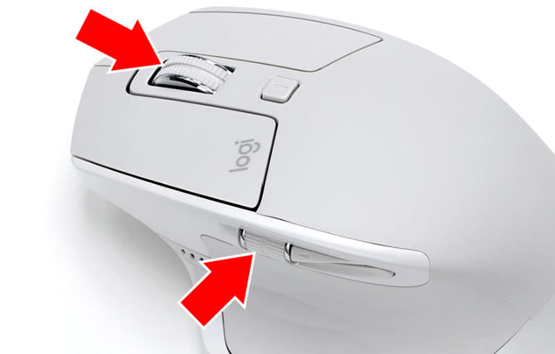 赤矢印のホイール部分には滑り止めのラバー素材が貼られている。ここがベタベタしてきちゃった?