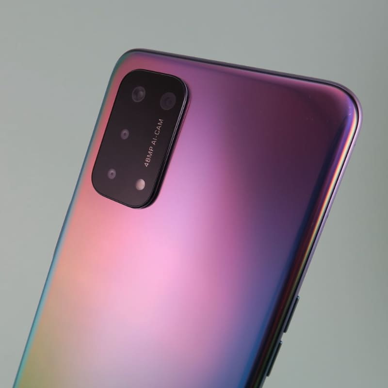 背面に備えられたメインカメラのモジュール