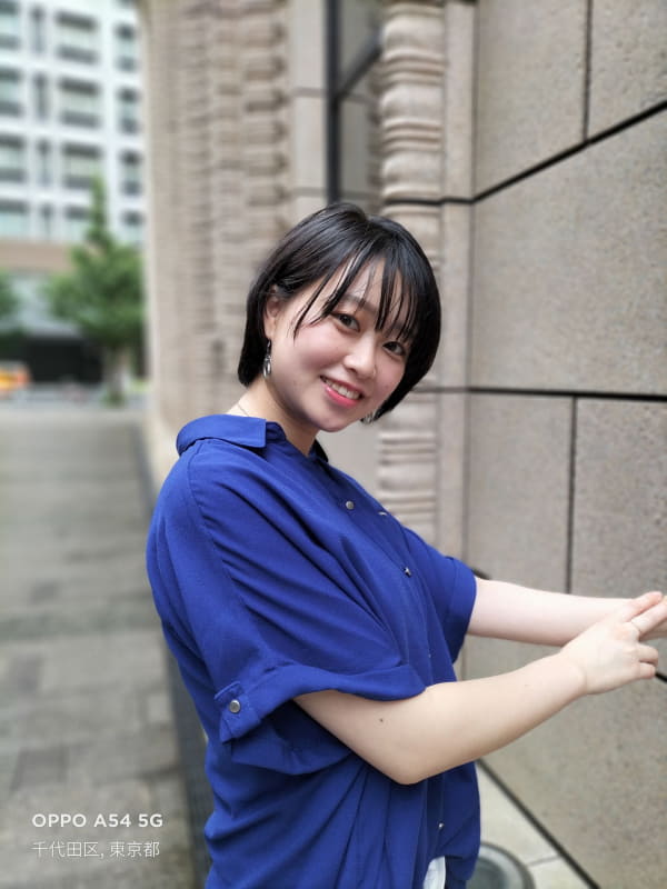 ポートレートで撮影。背景をぼかした撮影ができる<br>モデル：葵木ひな（<a href="http://bonbon-famin.com/">ボンボンファミン・プロダクション</a>）