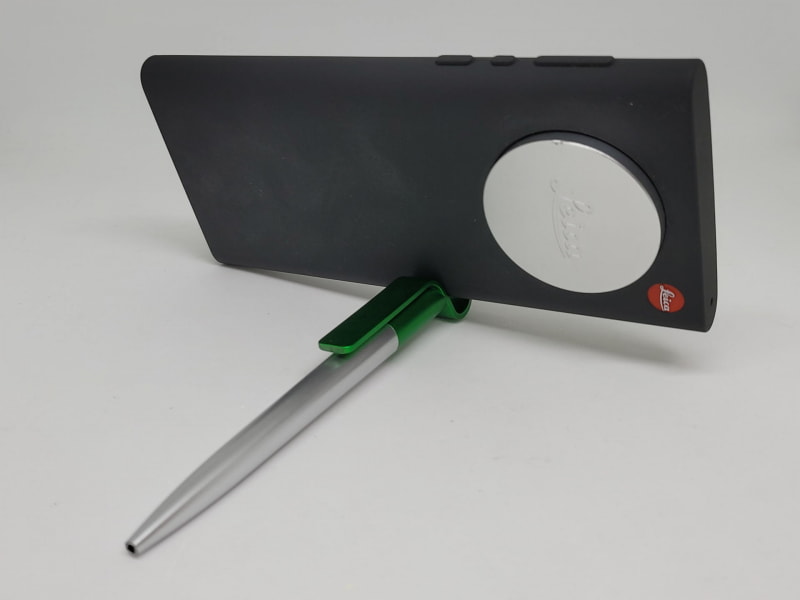 スマタテペン1本ではどちらかに少し傾いてしまうが気にするほどでは無い
