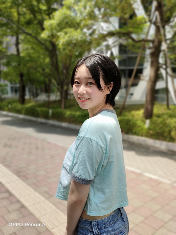 日中に「ポートレート」で撮影<br>モデル：葵木ひな（Twitter：<a href="https://twitter.com/hina1006ta_aoki" class="strong b">hina1006ta_aoki</a>、 <a href="http://bonbon-famin.com/" class="strong b">ボンボンファミン・プロダクション</a>）