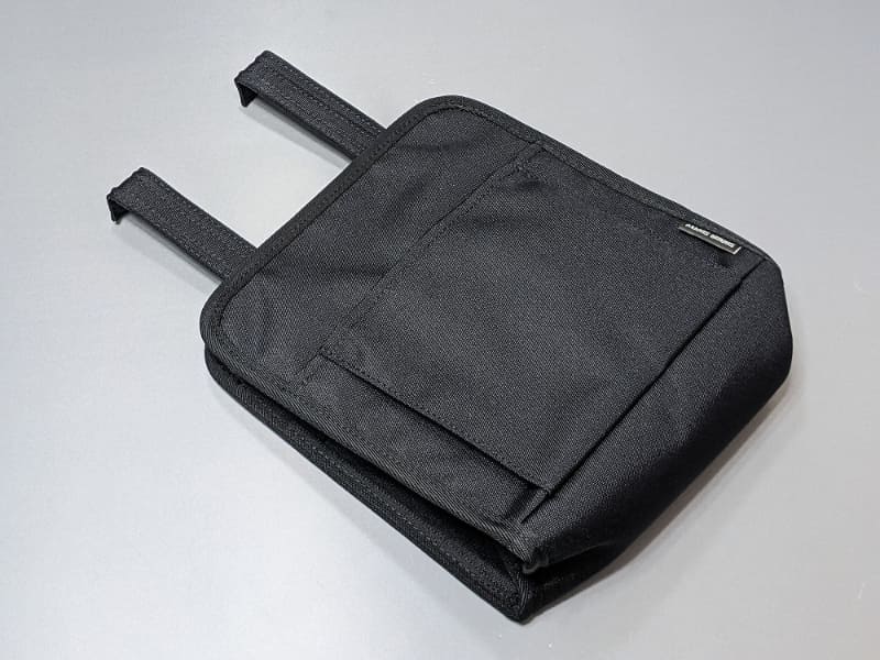 製品本体。素材はPC用バッグなどにもよく使われているポリエステル