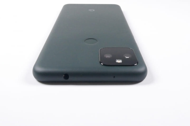 上側面、3.5mmオーディオジャック