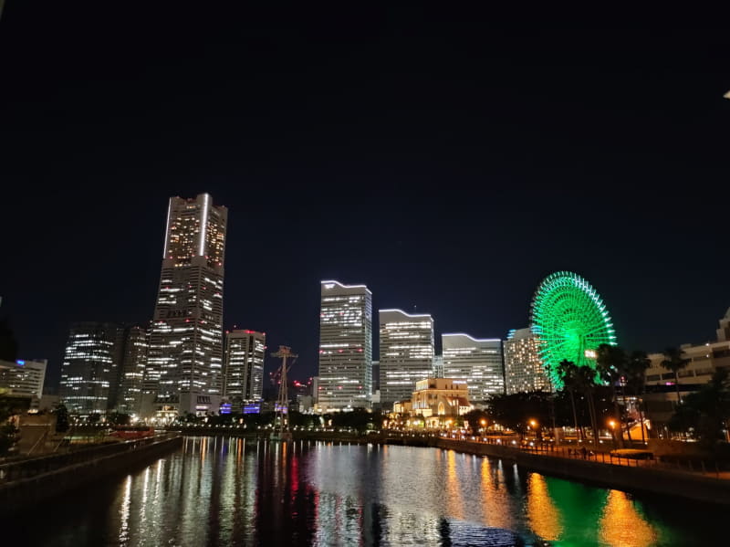 作例はすべてAIカメラをオフにしていますが、それでも緑が強めかな……という印象