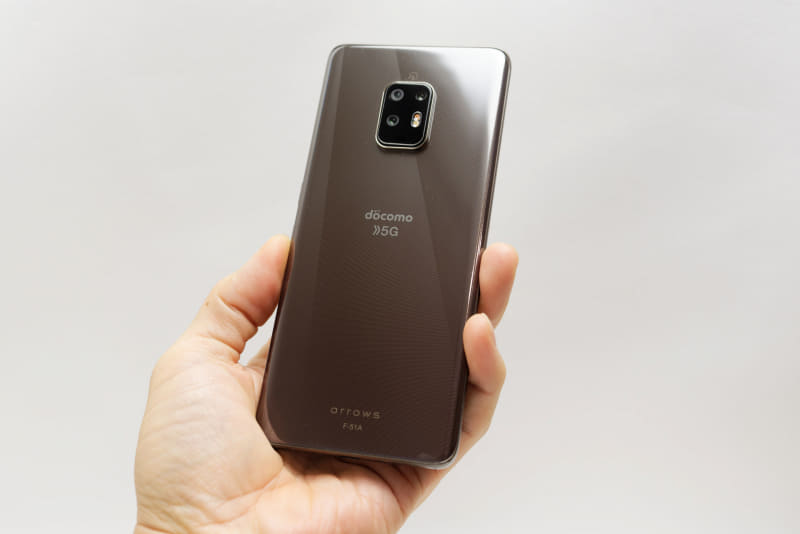 使いはじめて2年目を迎えるarrows 5G