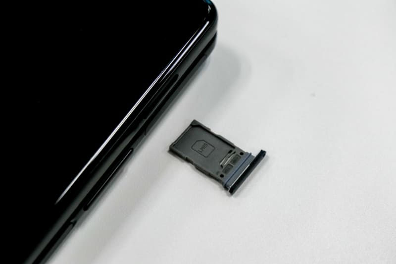 SIMスロット