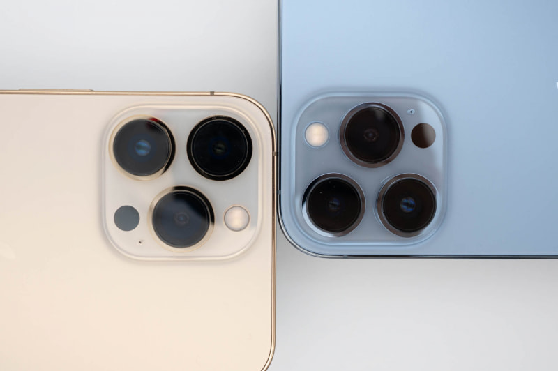 iPhone 13 Pro/13 Pro Maxのカメラ。大きさは全く同じ