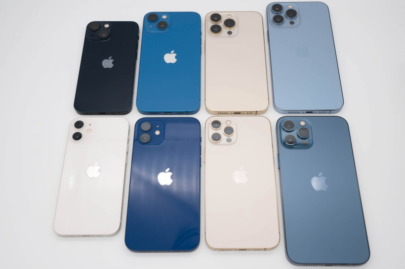 iPhone 13シリーズとiPhone 12シリーズ。差分は少ないものの、順当に進化していて、安心して使える後継モデルだ