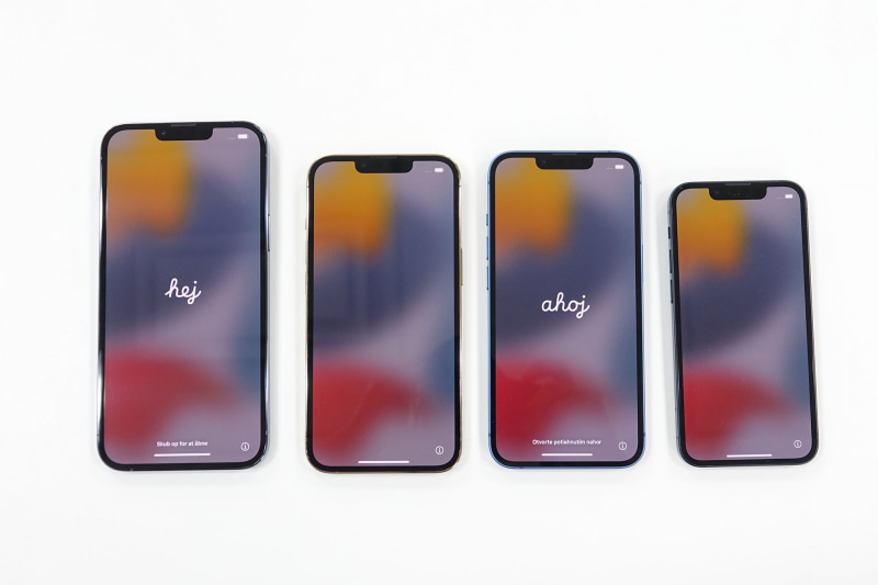 左から「iPhone 13 Pro Max」、「iPhone 13 Pro」、「iPhone 13」、「iPhone 13 mini」