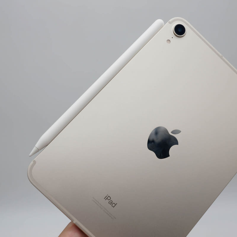 側面に張り付く第2世代Apple Pencil