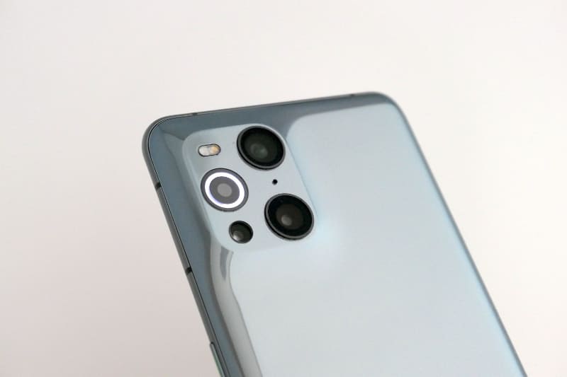 顕微鏡カメラにはリングライトがあり、起動すると自動で点灯する