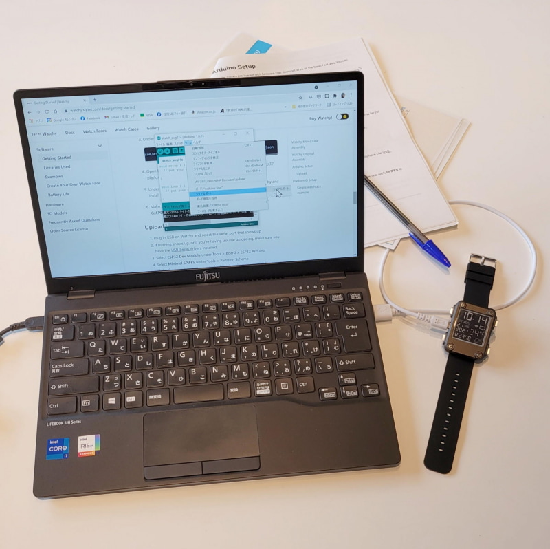 Watch Faceの交換やプログラムの細かな変更はArduino IDEを導入したパソコンとUSBケーブル接続して行う