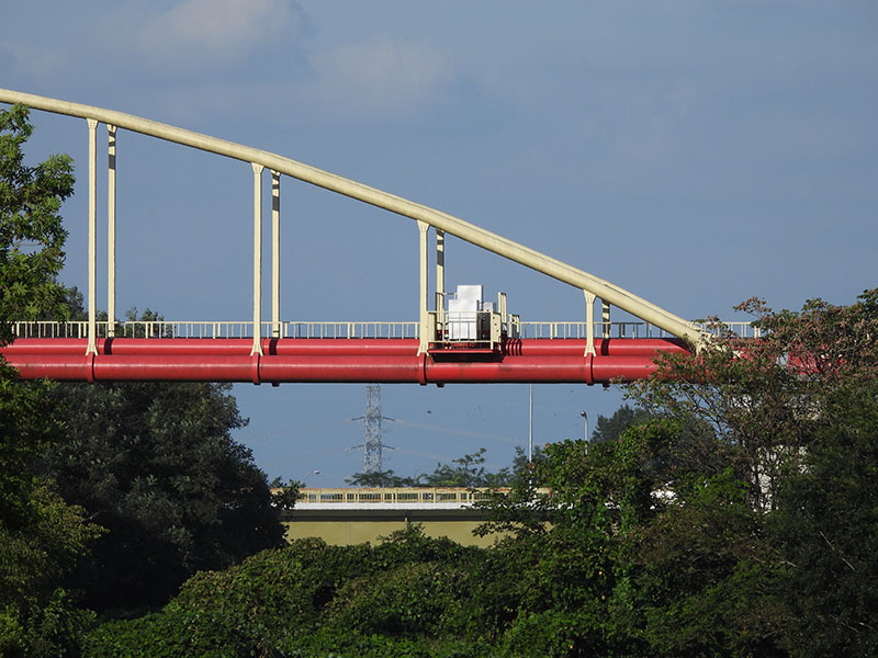 600mm相当。肉眼ではほとんど認識できていなかったモノが見えてくる。