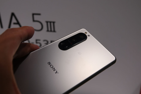 ドコモ、冬春モデルにソニーの「Xperia 5 III SO-53B」 - ケータイ Watch