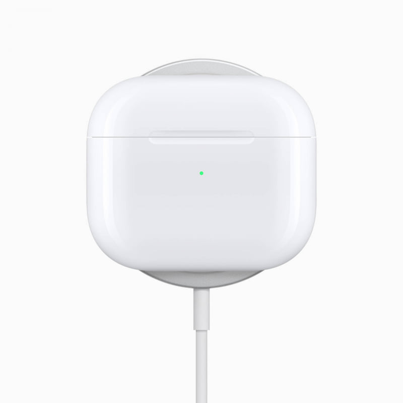 MagSafe充電器に対応し、より充電しやすくなった