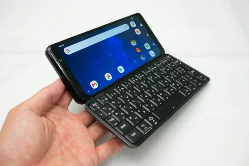 片手サイズながらタッチタイピングできるギリギリのサイズ感