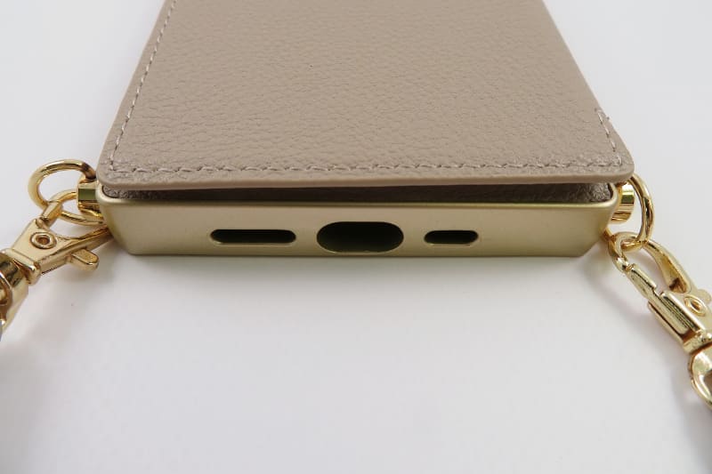 左から、グレイ、ブラック、ベージュ