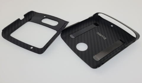 Motorola razrに最適なアラミドファイバーケース - ケータイ Watch