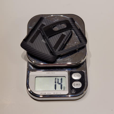 Motorola razrに最適なアラミドファイバーケース - ケータイ Watch