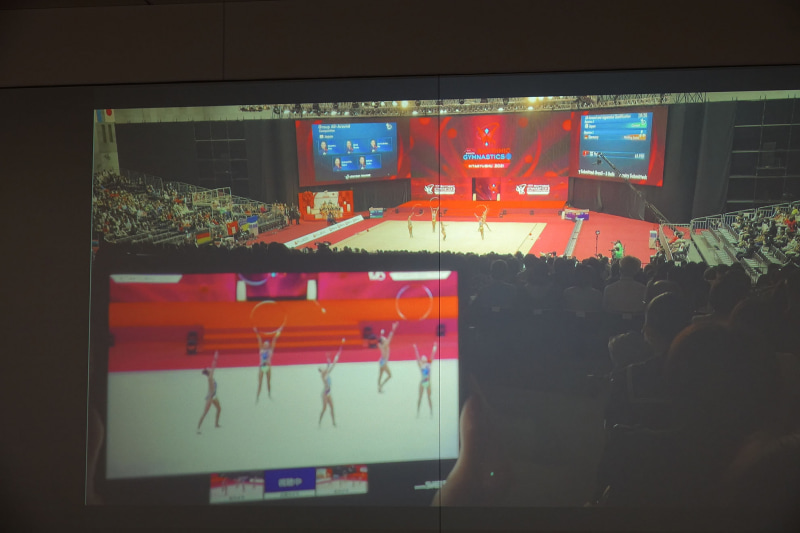 ほとんど遅延なくタブレットに映像が配信されている