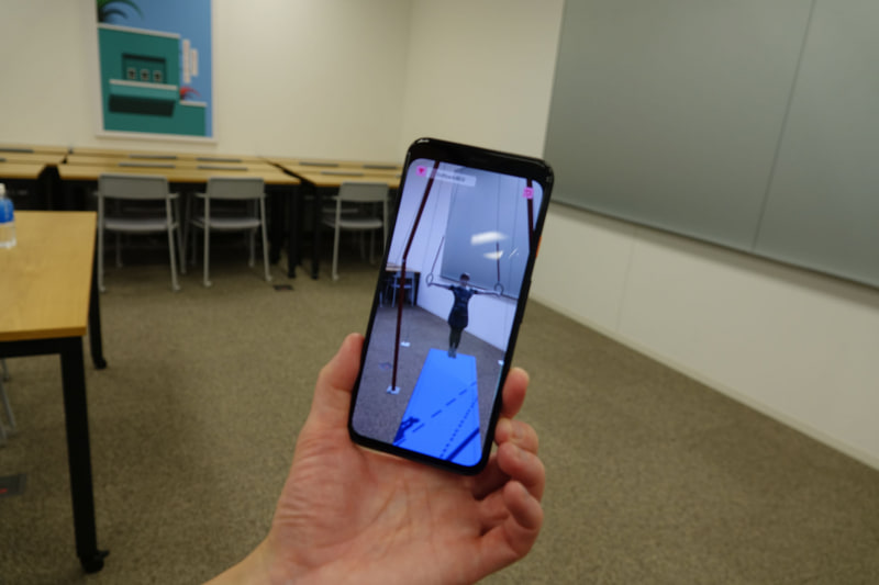 ARで3Dモデルを再生できる。拡大縮小できるほか、端末を移動させることで近づいたり、別の角度から競技を確認できる