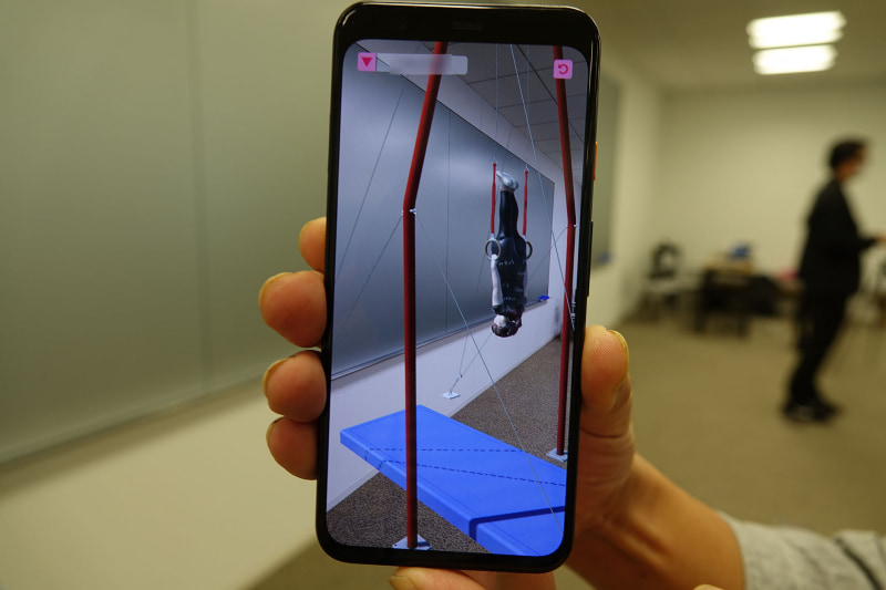 ARで3Dモデルを再生できる。拡大縮小できるほか、端末を移動させることで近づいたり、別の角度から競技を確認できる