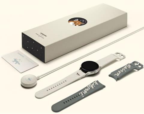 MAISON KITSUNE&#39; - Galaxy Watch4  Maison Kitsuné Samsung and Maison Kitsuné Unveil Special Edition Galaxy