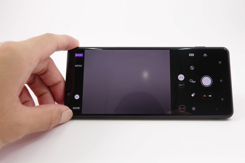 カメラアプリは横画面