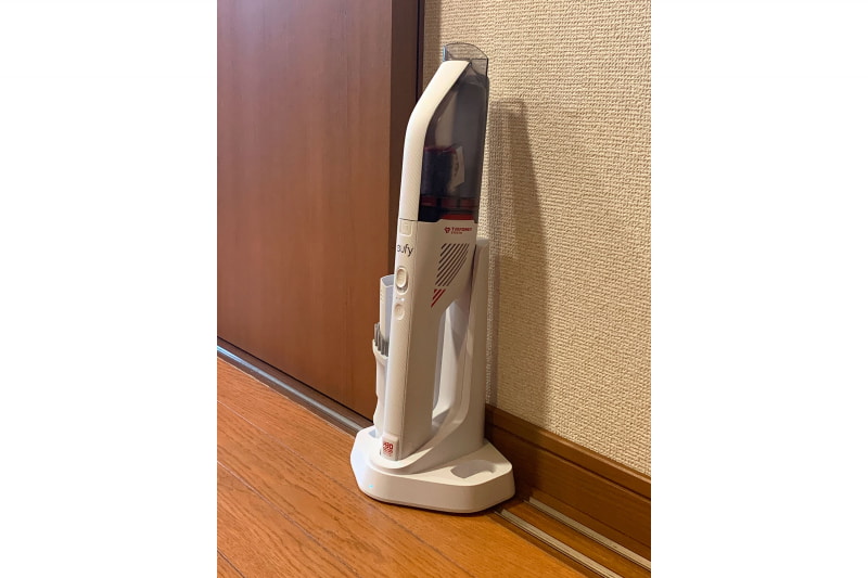 色は白と黒。リビングにも馴染むデザイン