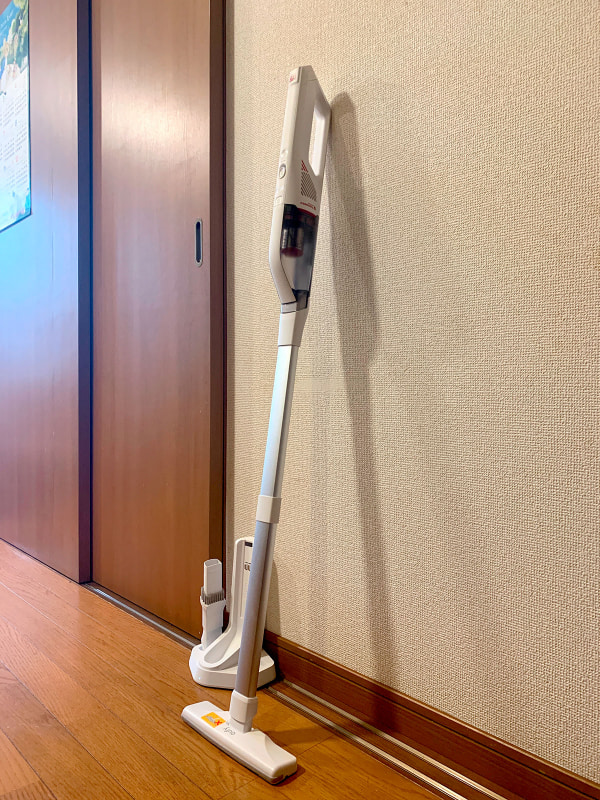 延長ノズルでスティックタイプの掃除機に。長さもあり軽くて扱いやすく、パワーも十分