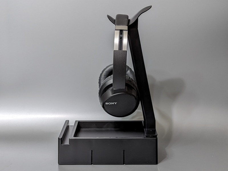 横から見た状態。安定感は見た目よりはるかに高い。高さは公称31cm