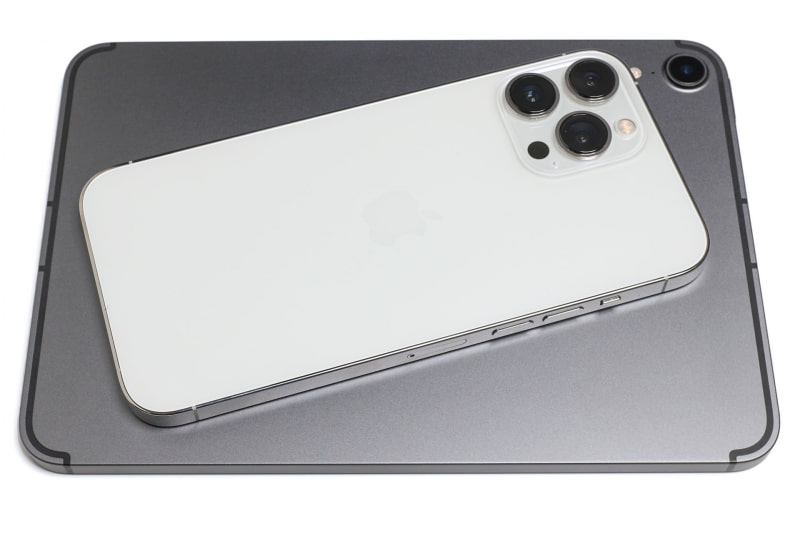 愛用中のiPad mini 6とiPhone 13 Pro Max