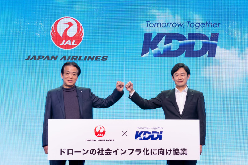 写真左：JAL（日本航空）常務執行役員 西畑智博氏、写真右：松田氏