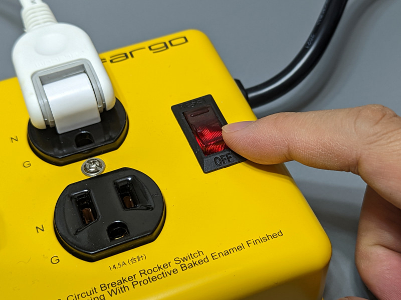 LED内蔵の集中スイッチを搭載している